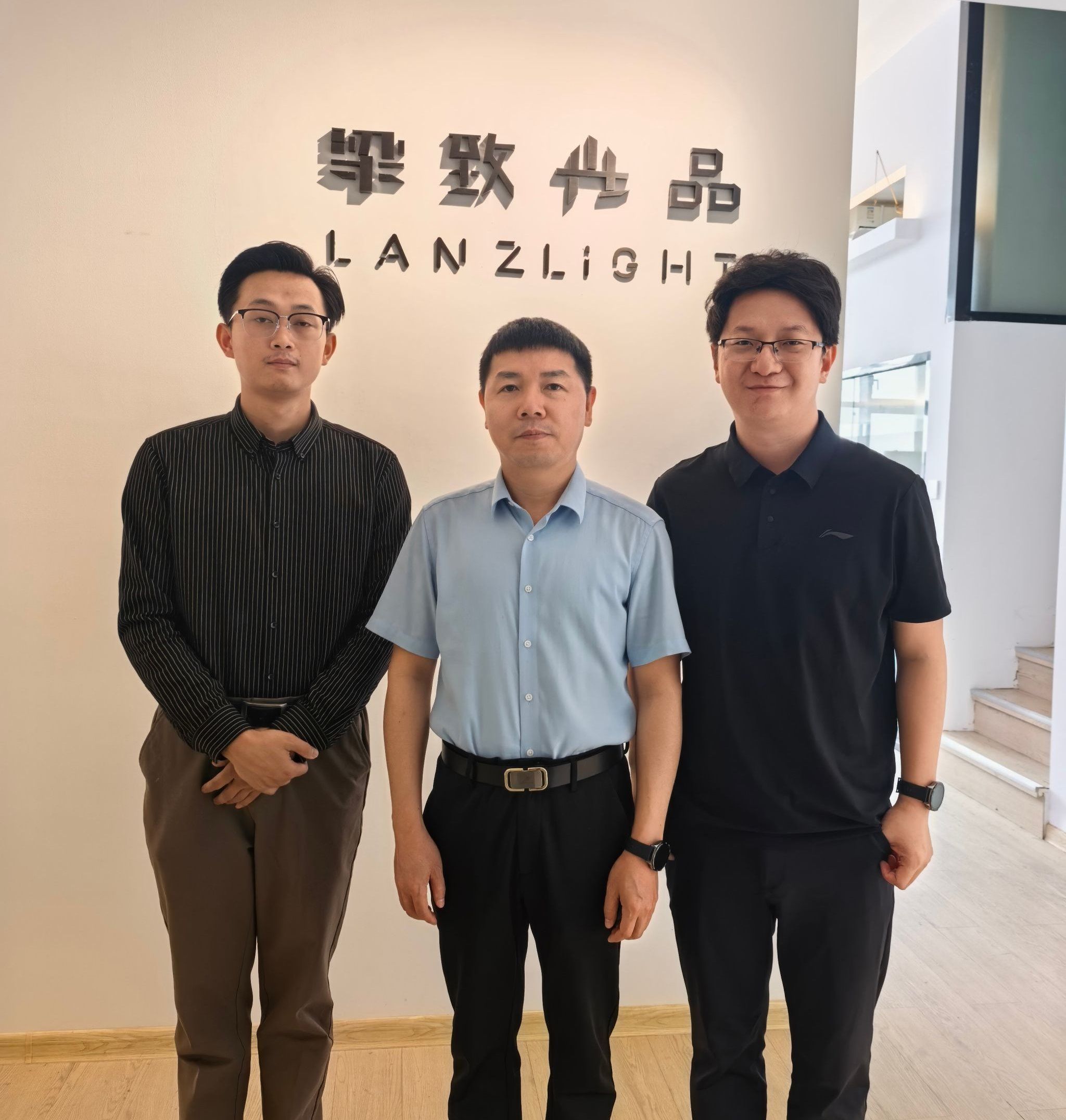 四秩同行・校友走访｜校友总会一行走访梁剑东校友