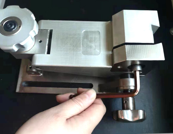 300型链条传动研磨机