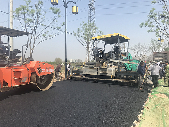 柏油马路整村铺设 (1).jpg