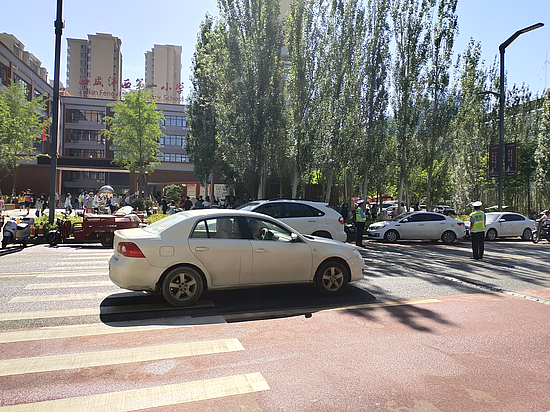 图片2.jpg 图片2.jpg