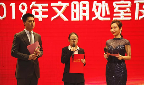 1572330102(1).jpg 1572330102(1).jpg